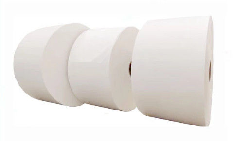 โพลีเอทิลีนทิ้ง 70gsm ผ้าฟิล์ม PE ระบายอากาศโพลีเอสเตอร์สำหรับเสื้อผ้าป้องกันพลเรือน